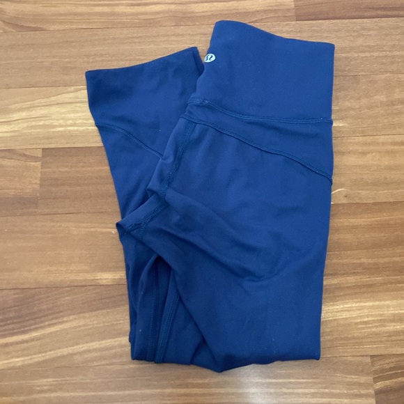 lululemon cropped leggings - Picture 1 of 4